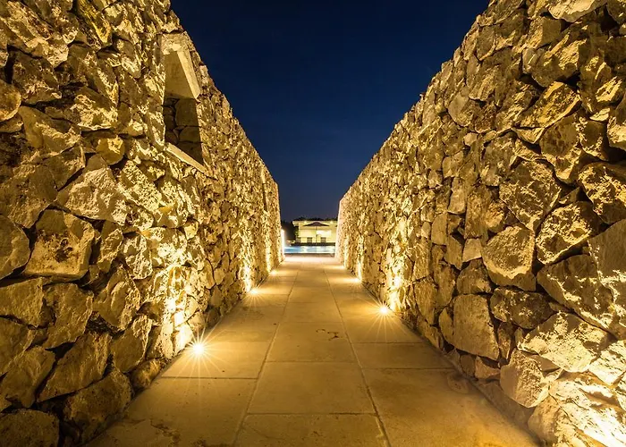 Фермерский дом Masseria Muntibianchi Agriresort Restaurant & *